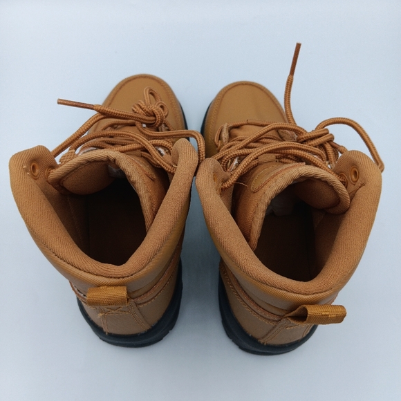 Nike Monoa LTR (PS) Boys Boots Shoes Size 4.5Y Wheat/ Black New With Box - Picture 4 of 11